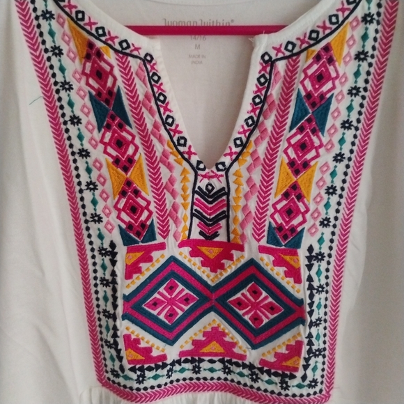 Woman Within Embroidered Floral Aztec Boho Whimsical Pink White Top SIZE 14-16 - Picture 10 of 14